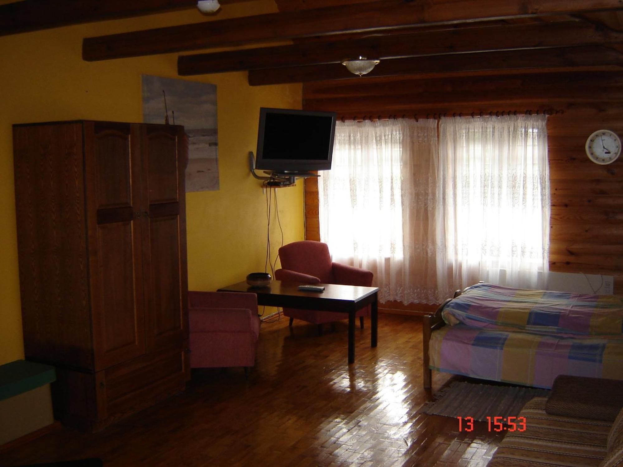 Viesu Nams Mezu 13 Hotel Ventspils Exterior photo